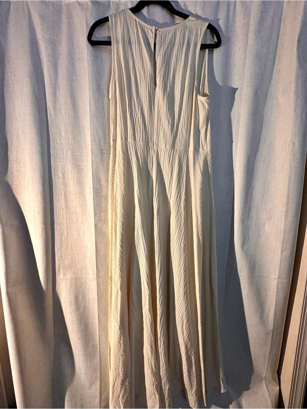 Calvin Klein Cream Sleeveless Pleated Maxi Dress